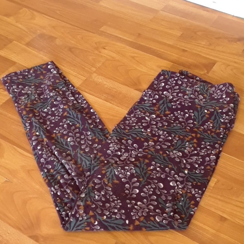 One size LulaRoe leggings